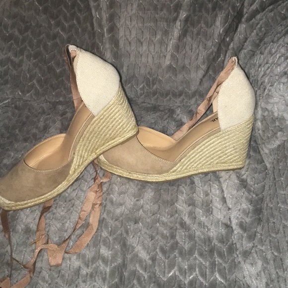 Tan Wedges - Picture 2 of 2